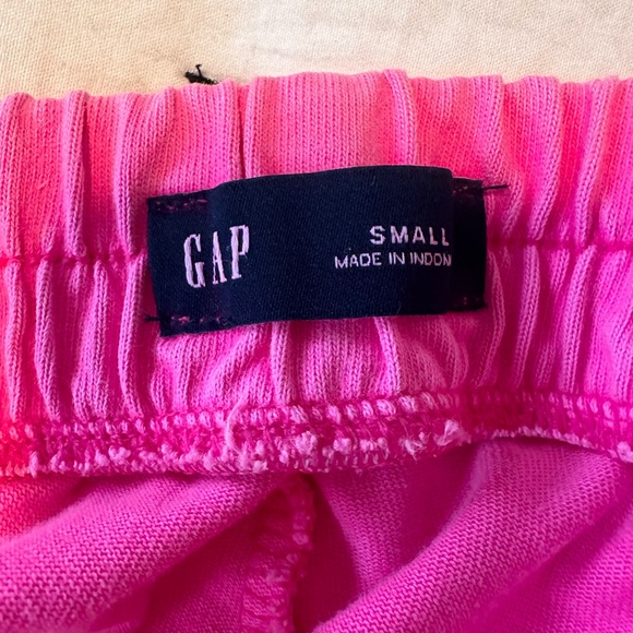 GAP Vibrant Pink Women's pants - Picture 2 of 4